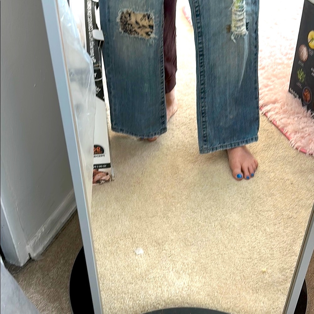 Trendy Distressed Patchwork Midrise Blue Jeans. - image 2